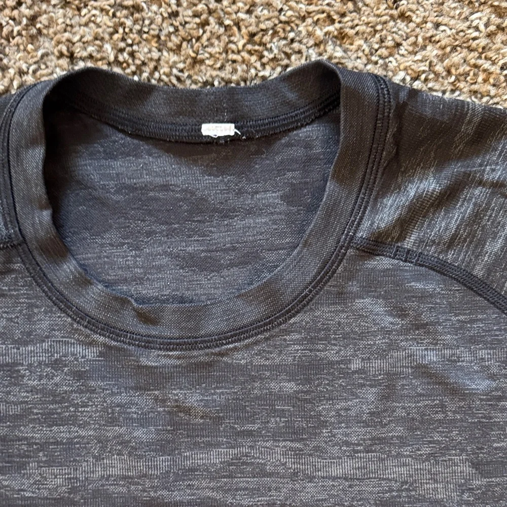 Men's Lululemon Army Pattern Dark Gray T-Shirt Large